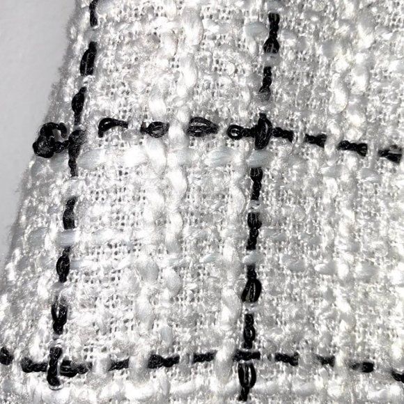 Black and White Skirt - Picture 5 of 6